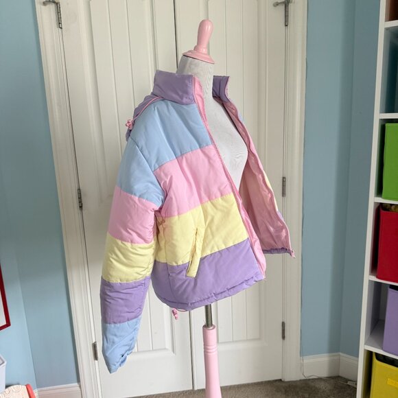 Kawaii Pastel Rainbow Stripe Puffer Coat with Hood - Picture 4 of 11